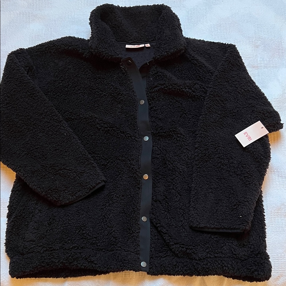 NWT EVRI Black Fleece Sweater
